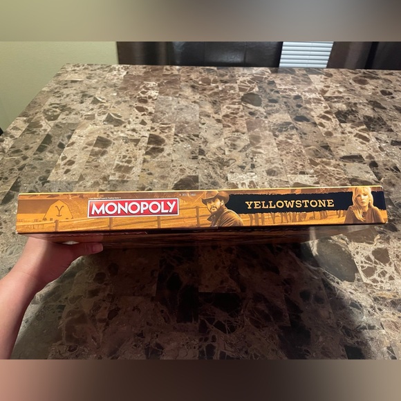 NEW limited edition Monopoly Yellowstone - Picture 4 of 7